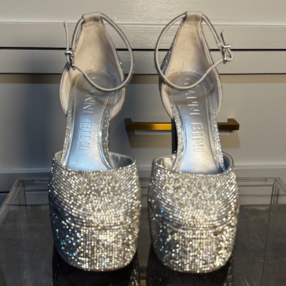 Silver Rhinestone Platform Heels – Never Worn ✨ Perfect NYE Party Shoes - Picture 2 of 5
